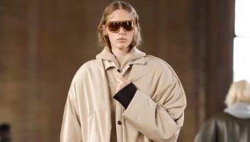 Carven: &Tau;&omicron; &gamma;&alpha;&lambda;&lambda;&iota;&kappa;ό fashion brand &alpha;&lambda;&lambda;ά&zeta;&epsilon;&iota; &sigma;&epsilon;&lambda;ί&delta;&alpha;