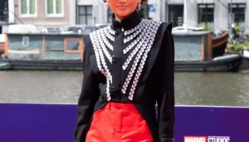 &Eta; Zendaya &phi;ό&rho;&epsilon;&sigma;&epsilon; Louis Vuitton &gamma;&iota;&alpha; &tau;&omicron; photocall &tau;&omicron;&upsilon; &laquo;Spider-Man: Brand New Day&raquo; &sigma;&tau;&omicron; Ά&mu;&sigma;&tau;&epsilon;&rho;&nu;&tau;&alpha;&mu; &ndash; Marie Claire