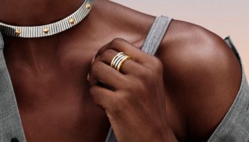 H Bvlgari &epsilon;&pi;&alpha;&nu;&alpha;&phi;έ&rho;&epsilon;&iota; &tau;&omicron;&nu; &sigma;&upsilon;&nu;&delta;&upsilon;&alpha;&sigma;&mu;ό &pi;&omicron;&lambda;ύ&tau;&iota;&mu;&omicron;&upsilon; &chi;&rho;&upsilon;&sigma;&omicron;ύ &kappa;&alpha;&iota; &beta;&iota;&omicron;&mu;&eta;&chi;&alpha;&nu;&iota;&kappa;&omicron;ύ &alpha;&tau;&sigma;&alpha;&lambda;&iota;&omicron;ύ &sigma;&tau;&iota;&sigmaf; signature &sigma;&upsilon;&lambda;&lambda;&omicron;&gamma;έ&sigmaf; &tau;&eta;&sigmaf;