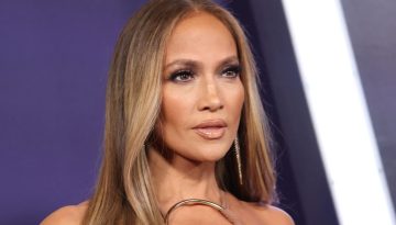 Jennifer Lopez: &Eta; &alpha;&nu;ά&rho;&tau;&eta;&sigma;&eta; &chi;&omega;&rho;ί&sigmaf; &mu;&alpha;&kappa;&iota;&gamma;&iota;ά&zeta; &kappa;&alpha;&iota; &tau;&alpha; &pi;&rho;&omicron;ϊό&nu;&tau;&alpha; &pi;&omicron;&upsilon; &pi;&rho;&omicron;&tau;&iota;&mu;ά