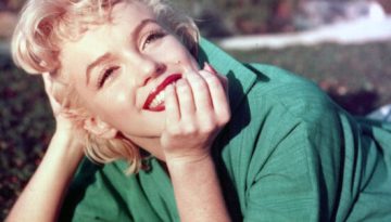 Marilyn Monroe: &Tau;&alpha; &mu;&upsilon;&sigma;&tau;&iota;&kappa;ά &omicron;&mu;&omicron;&rho;&phi;&iota;ά&sigmaf; &pi;ί&sigma;&omega; &alpha;&pi;ό &tau;&omicron; &pi;&iota;&omicron; &delta;&iota;ά&sigma;&eta;&mu;&omicron; &pi;&rho;ό&sigma;&omega;&pi;&omicron; &tau;&omicron;&upsilon; &Chi;ό&lambda;&iota;&gamma;&omicron;&upsilon;&nu;&tau;