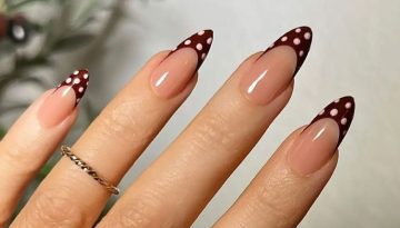 Polka Dot French: Το κομψό γαλλικό μανικιούρ της άνοιξης