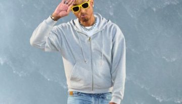 &Eta; &sigma;ύ&zeta;&upsilon;&gamma;&omicron;&sigmaf; &kappa;&alpha;&iota; &tau;&alpha; &pi;&alpha;&iota;&delta;&iota;ά &tau;&omicron;&upsilon; Pharrell Williams &sigma;&tau;&omicron; front row &tau;&eta;&sigmaf; &alpha;&nu;&delta;&rho;&iota;&kappa;ή&sigmaf; &epsilon;&pi;ί&delta;&epsilon;&iota;&xi;&eta;&sigmaf; Louis Vuitton &ndash; Marie Claire