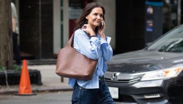 Wide leg jeans: &Tau;&omicron; denim &kappa;&omicron;&mu;&mu;ά&tau;&iota; &pi;&omicron;&upsilon; &omicron;&iota; &Nu;&epsilon;&omicron;ϋ&omicron;&rho;&kappa;έ&zeta;&epsilon;&sigmaf; &phi;&omicron;&rho;&omicron;ύ&nu; &xi;&alpha;&nu;ά &kappa;&alpha;&iota; &xi;&alpha;&nu;ά
