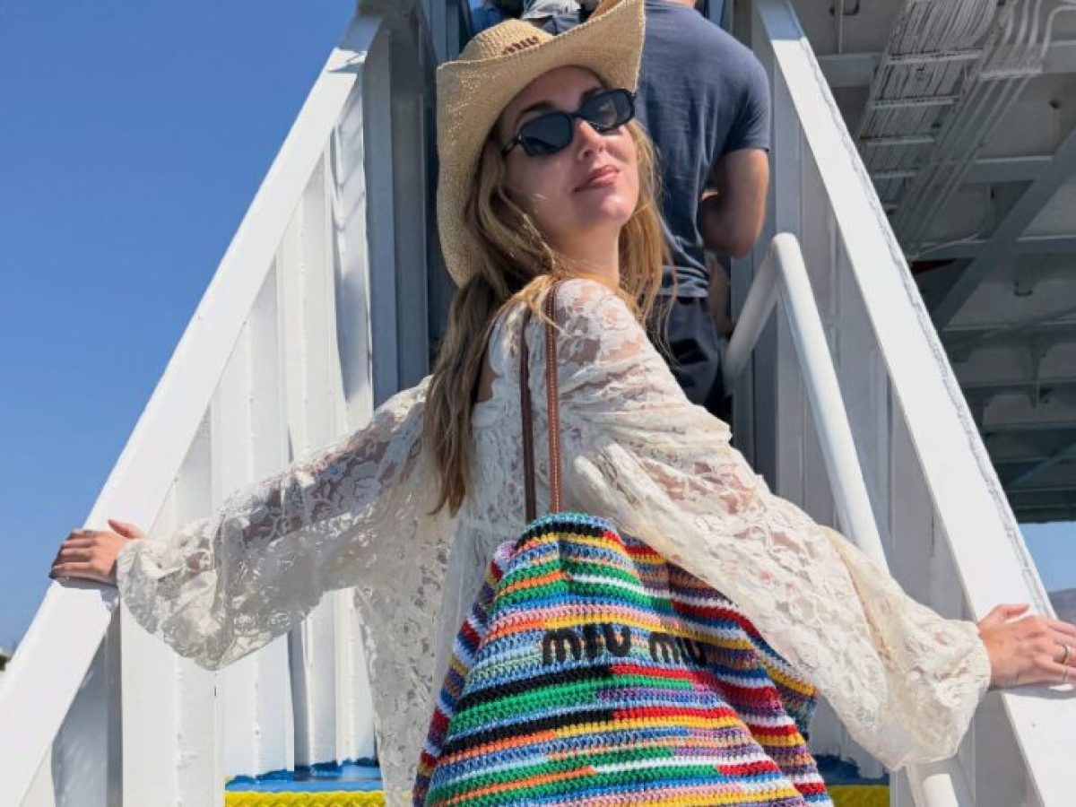 Διακοπές στις Κυκλάδες: Τα summer essentials που έβαλε η Chiara Ferragni στη βαλίτσα της