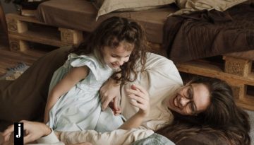 6 &epsilon;&rho;&omega;&tau;ή&sigma;&epsilon;&iota;&sigmaf; &pi;&omicron;&upsilon; &delta;&iota;&alpha;&mu;&omicron;&rho;&phi;ώ&nu;&omicron;&upsilon;&nu; &pi;&alpha;&iota;&delta;&iota;ά &mu;&epsilon; &iota;&sigma;&chi;&upsilon;&rho;ή &pi;&rho;&omicron;&sigma;&omega;&pi;&iota;&kappa;ό&tau;&eta;&tau;&alpha;