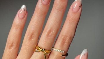 Bridal Nails: &Alpha;&upsilon;&tau;έ&sigmaf; &epsilon;ί&nu;&alpha;&iota; &omicron;&iota; &mu;&epsilon;&gamma;&alpha;&lambda;ύ&tau;&epsilon;&rho;&epsilon;&sigmaf; &tau;ά&sigma;&epsilon;&iota;&sigmaf; &sigma;&tau;&alpha; &nu;&upsilon;&phi;&iota;&kappa;ά &mu;&alpha;&nu;&iota;&kappa;&iota;&omicron;ύ&rho; &phi;έ&tau;&omicron;&sigmaf; &ndash; Marie Claire