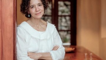 Annette Thomas: &laquo;&Eta; &Sigma;ύ&mu;&eta; &mu;&epsilon; έ&mu;&alpha;&theta;&epsilon; &nu;&alpha; &alpha;&kappa;&omicron;ύ&omega; &tau;&omicron;&nu; &epsilon;&alpha;&upsilon;&tau;ό &mu;&omicron;&upsilon;&raquo; &ndash; Marie Claire