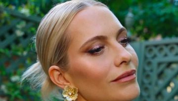 Summer Blonzing: &Phi;&upsilon;&sigma;&iota;&kappa;ή &kappa;&alpha;&lambda;&omicron;&kappa;&alpha;&iota;&rho;&iota;&nu;ή &lambda;ά&mu;&psi;&eta; &chi;&omega;&rho;ί&sigmaf; ί&chi;&nu;&omicron;&sigmaf; &upsilon;&pi;&epsilon;&rho;&beta;&omicron;&lambda;ή&sigmaf;