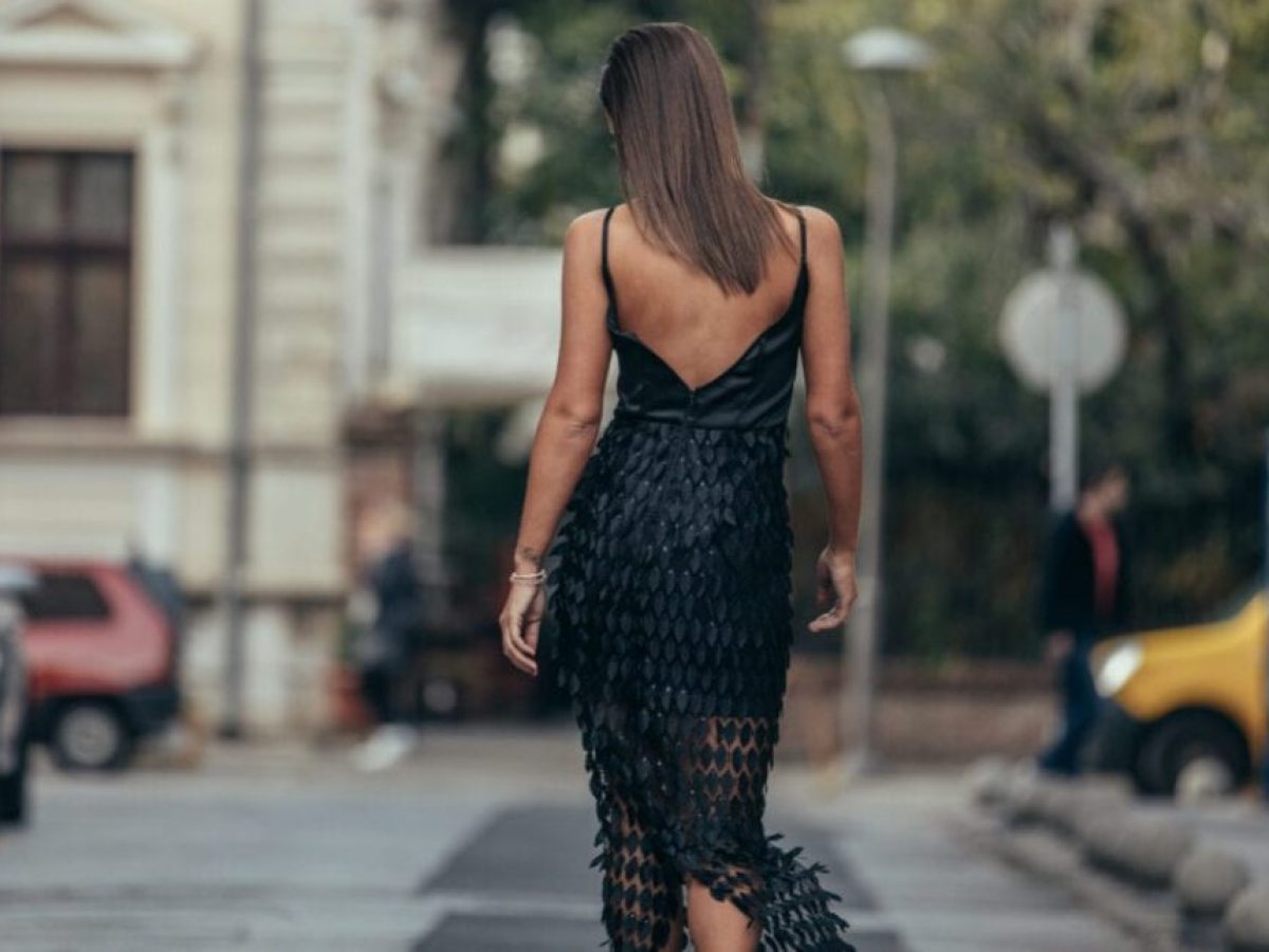 Τα μυστικά για αψεγάδιαστη επιδερμίδα στην πλάτη