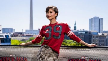 H Zendaya &mu;&epsilon; &epsilon;&nu;&tau;&upsilon;&pi;&omega;&sigma;&iota;&alpha;&kappa;ό sporty look &alpha;&pi;ό &tau;&eta;&nu; Coach &ndash; Marie Claire