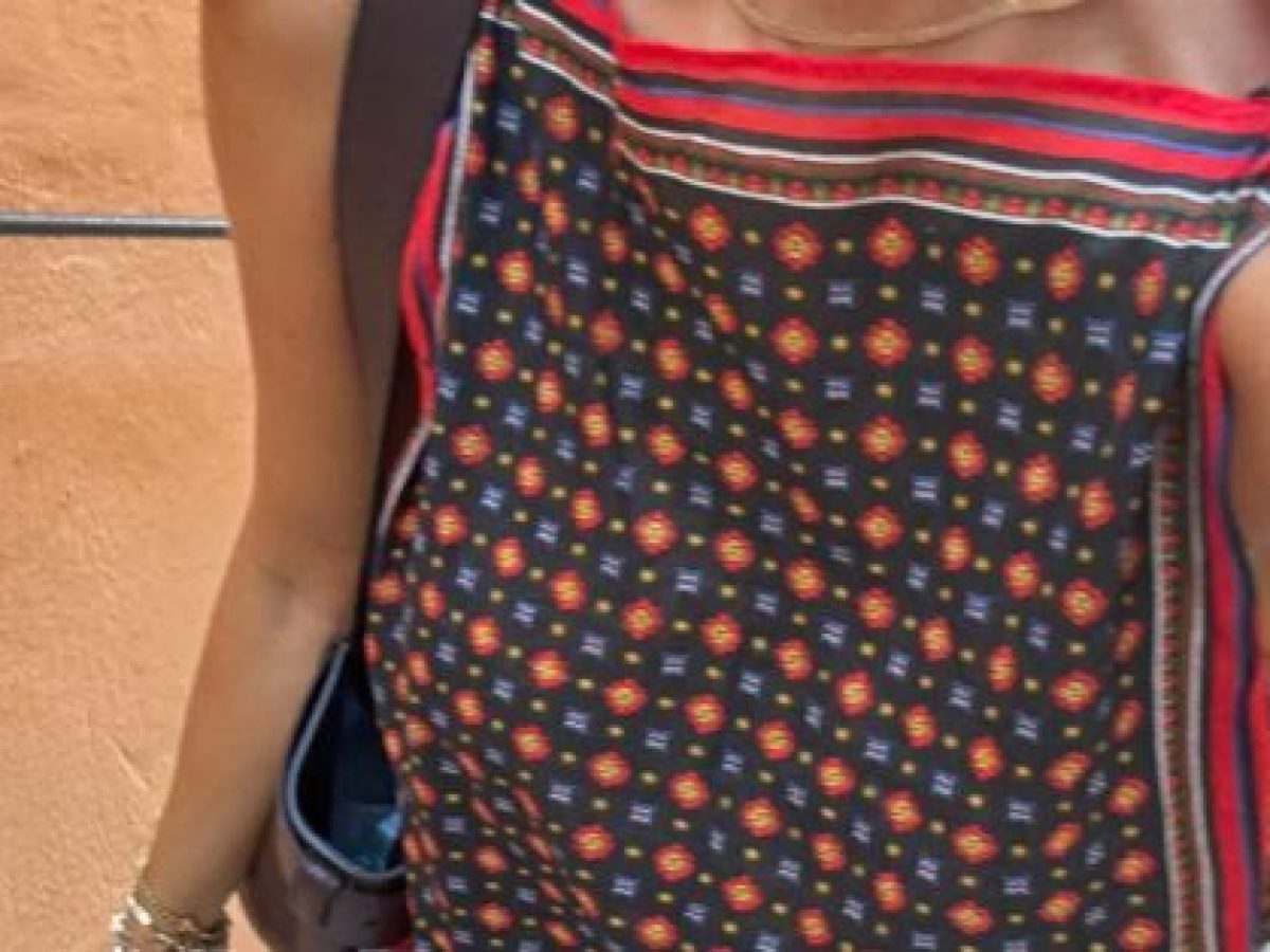 Bandana print: Τα ωραιότερα κομμάτια στο νέο αγαπημένο μοτίβο της μόδας – Marie Claire