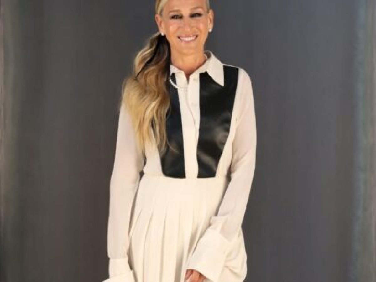 Η Sarah Jessica Parker έκανε μια σπάνια εμφάνιση στην Haute Couture Week στο Παρίσι – Marie Claire