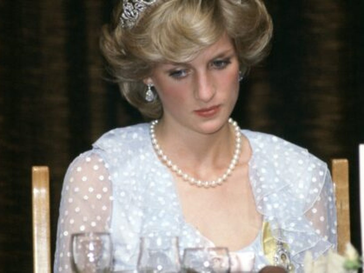 Πριγκίπισσα Diana: Η λάμψη μιας ζωής μέσα από τη μυθική συλλογή κοσμημάτων της – Marie Claire