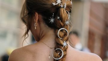 Hair Inspo: &Omicron;&iota; &pi;&lambda;&epsilon;&xi;&omicron;ύ&delta;&epsilon;&sigmaf; &sigma;&upsilon;&nu;&epsilon;&chi;ί&zeta;&omicron;&upsilon;&nu; &nu;&alpha; &epsilon;ί&nu;&alpha;&iota; &tau;&omicron; &alpha;&gamma;&alpha;&pi;&eta;&mu;έ&nu;&omicron; &mu;&alpha;&sigmaf; &kappa;&alpha;&lambda;&omicron;&kappa;&alpha;&iota;&rho;&iota;&nu;ό &chi;&tau;έ&nu;&iota;&sigma;&mu;&alpha; &ndash; Marie Claire