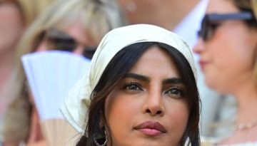 H Priyanka Chopra &epsilon;&mu;&phi;&alpha;&nu;ί&sigma;&tau;&eta;&kappa;&epsilon; &sigma;&tau;&omicron; Wimbledon &mu;&epsilon; &tau;&omicron; &alpha;&xi;&epsilon;&sigma;&omicron;&upsilon;ά&rho; &mu;&alpha;&lambda;&lambda;&iota;ώ&nu; &pi;&omicron;&upsilon; &theta;&alpha; &chi;&rho;&epsilon;&iota;&alpha;&sigma;&tau;&epsilon;ί&sigmaf; &sigma;&tau;&iota;&sigmaf; &delta;&iota;&alpha;&kappa;&omicron;&pi;έ&sigmaf;