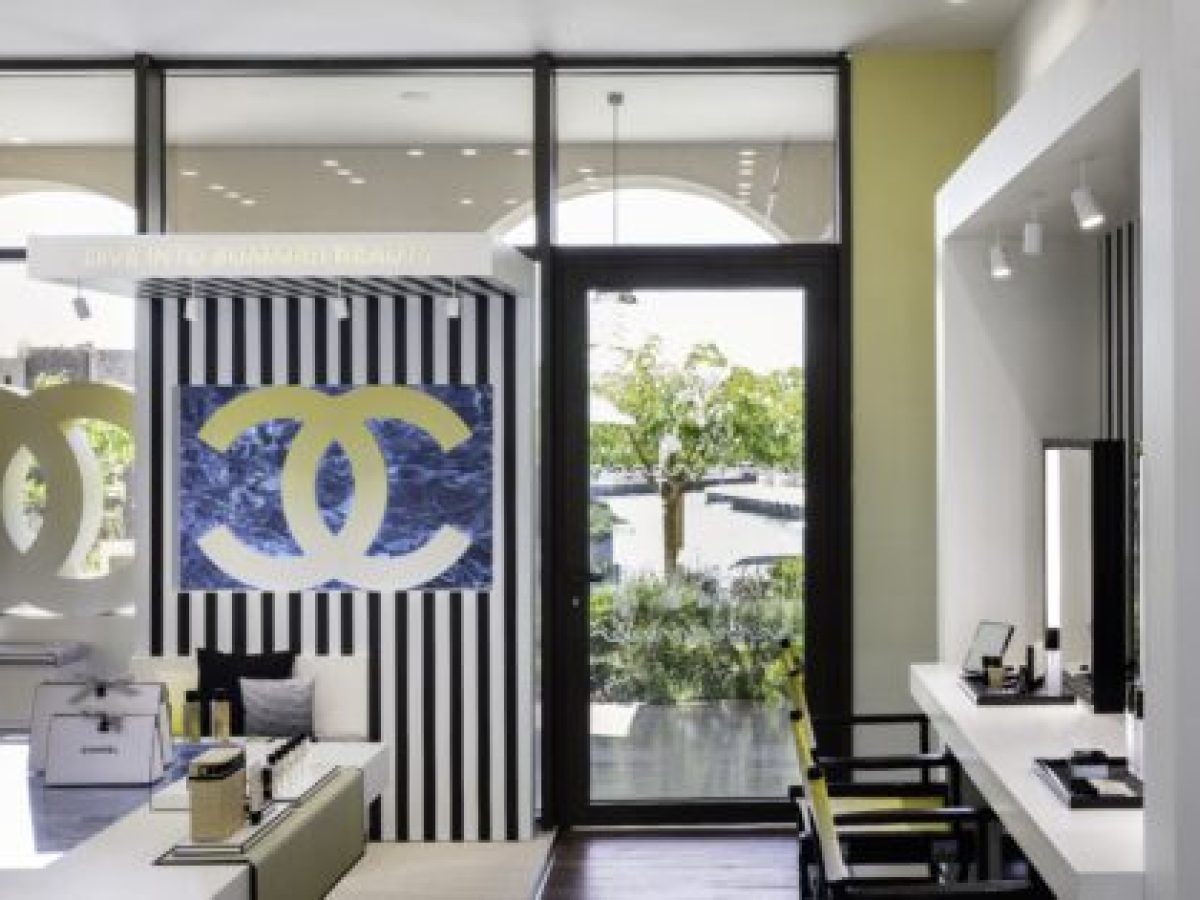 CHANEL Fragrance and Beauty Experience στη Navarino Agora της Costa Navarino – Marie Claire