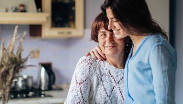 &Pi;ό&sigma;&omicron; &sigma;&upsilon;&chi;&nu;ά &pi;&rho;έ&pi;&epsilon;&iota; &nu;&alpha; &mu;&alpha;&sigmaf; &tau;&eta;&lambda;&epsilon;&phi;&omega;&nu;&epsilon;ί &tau;&omicron; &epsilon;&nu;ή&lambda;&iota;&kappa;&omicron; &pi;&alpha;&iota;&delta;ί &mu;&alpha;&sigmaf; &ndash; Ό&rho;&iota;&alpha; &kappa;&alpha;&iota; &sigma;&upsilon;&nu;&alpha;&iota;&sigma;&theta;&eta;&mu;&alpha;&tau;&iota;&kappa;ή &alpha;&pi;ό&sigma;&tau;&alpha;&sigma;&eta;