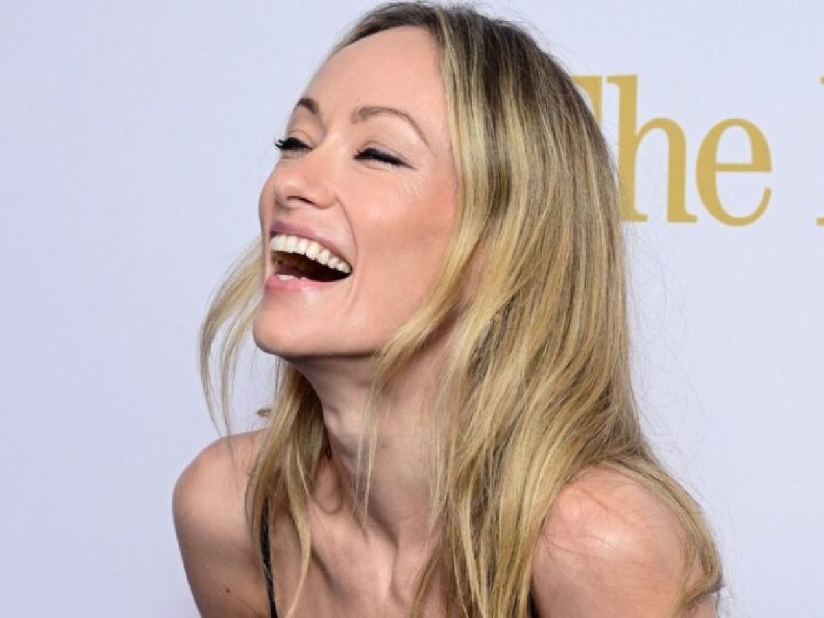 Μικρό μαύρο φόρεμα: Η Olivia Wilde βρήκε το πιο τέλειο σχέδιο για τις ζεστές μέρες