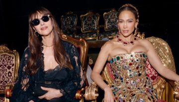 Jennifer Lopez &ndash; Monica Bellucci: Έ&kappa;&lambda;&epsilon;&psi;&alpha;&nu; &tau;&eta;&nu; &pi;&alpha;&rho;ά&sigma;&tau;&alpha;&sigma;&eta; &sigma;&tau;&omicron; front row &tau;&omicron;&upsilon; Dolce & Gabbana show &sigma;&tau;&eta;&nu; &Tau;&alpha;&omicron;&rho;&mu;ί&nu;&alpha;