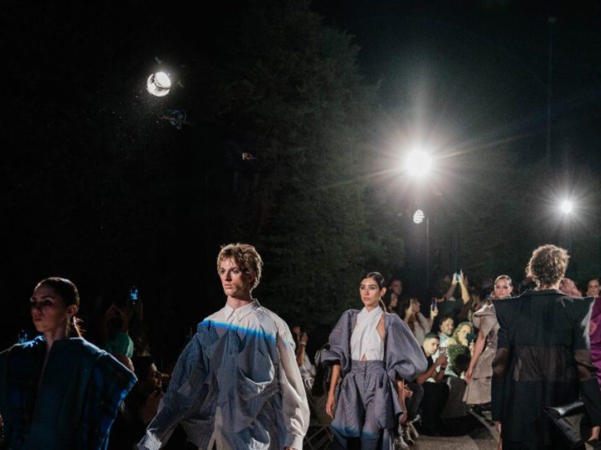Εντυπωσιακά fashion shows με στοιχεία παραμυθιού αλλά και maximalism style από την AKMI Fashion & Beauty Academy