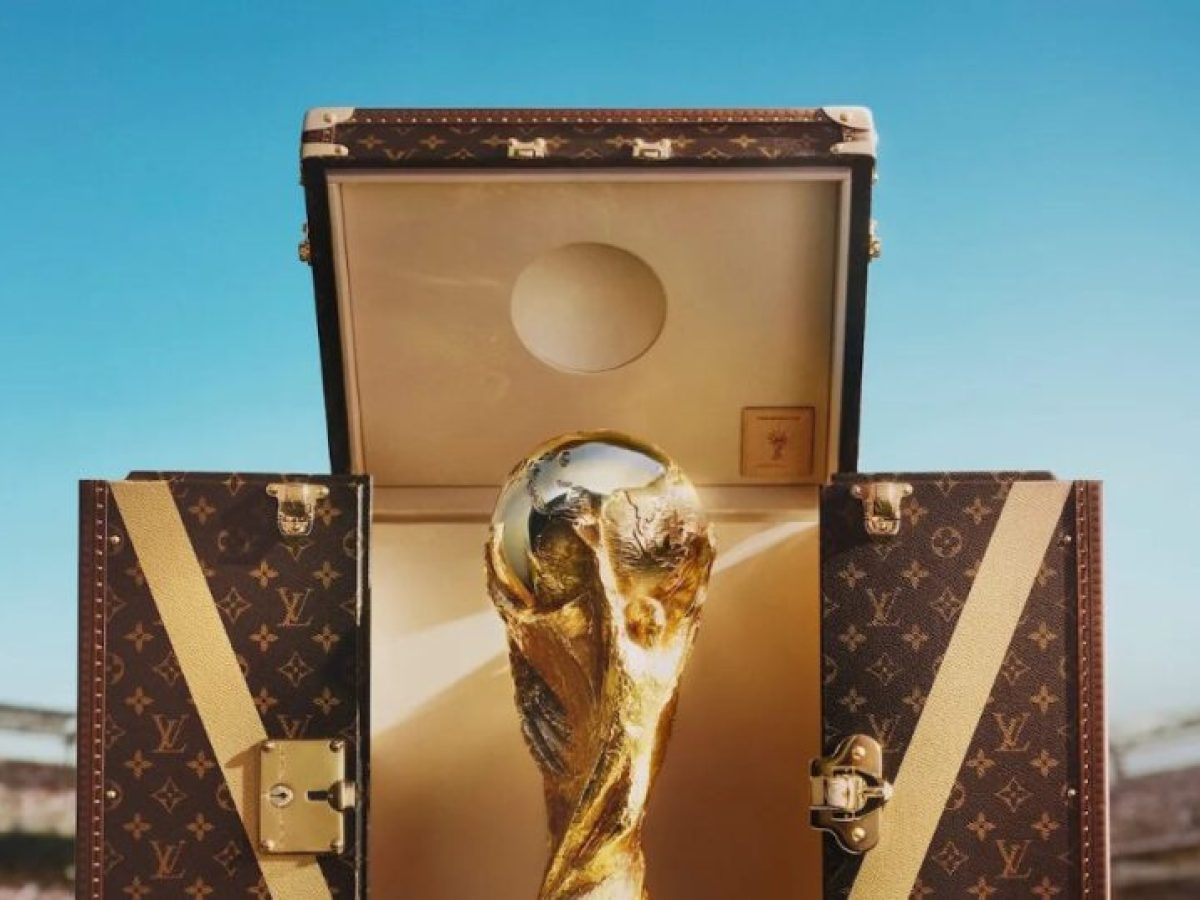Τελικός Μουντιάλ 2026: Η Louis Vuitton σχεδίασε τη βαλίτσα για το πιο διάσημο τρόπαιο του κόσμου