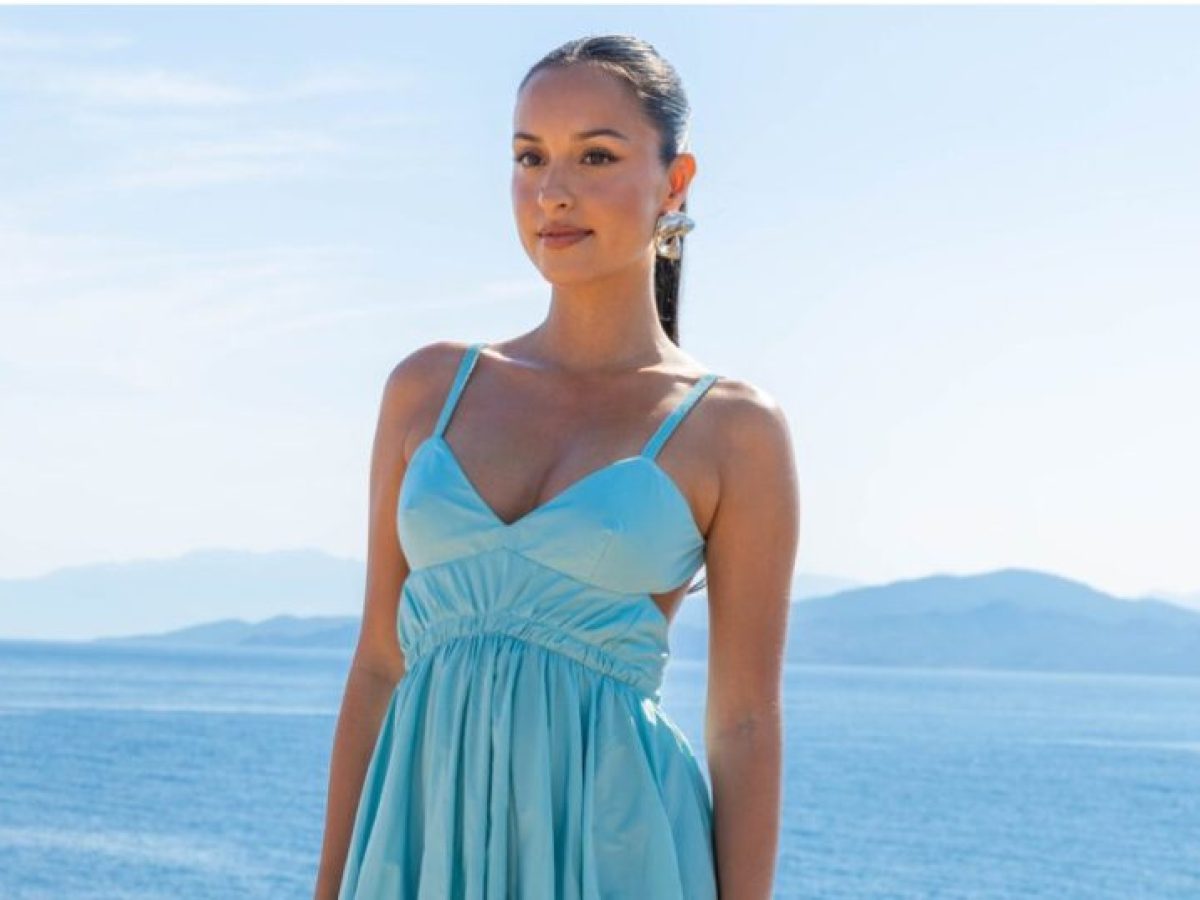 Aquamarine: Το χρώμα που δίνει αέρα διακοπών και τονίζει το μαύρισμα σου