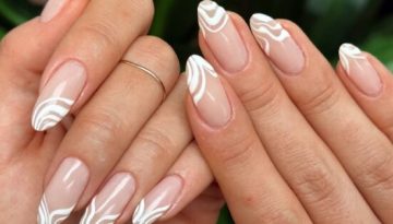 &Tau;&alpha; &mu;ί&nu;&iota;&mu;&alpha;&lambda; nail design &mu;&epsilon; &lambda;&epsilon;&upsilon;&kappa;έ&sigmaf; &lambda;&epsilon;&pi;&tau;&omicron;&mu;έ&rho;&epsilon;&iota;&epsilon;&sigmaf; &epsilon;ί&nu;&alpha;&iota; &eta; &pi;&iota;&omicron; &kappa;&omicron;&mu;&psi;ή &epsilon;&pi;&iota;&lambda;&omicron;&gamma;ή &gamma;&iota;&alpha; &tau;&omicron; &epsilon;&pi;ό&mu;&epsilon;&nu;&omicron; &mu;&alpha;&nu;&iota;&kappa;&iota;&omicron;ύ&rho; &sigma;&alpha;&sigmaf; &ndash; Marie Claire