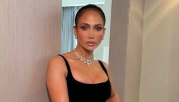 &Kappa;&alpha;&nu;΄&tau;&omicron; ό&pi;&omega;&sigmaf; &eta; Jennifer Lopez: &Delta;ώ&sigma;&epsilon; &sigma;&tau;&omicron; &sigma;&iota;&nu;&iota;ό&nu; &chi;&tau;έ&nu;&iota;&sigma;&mu;&alpha; &rho;&epsilon;&tau;&rho;ό &pi;&iota;&nu;&epsilon;&lambda;&iota;ά &mu;&epsilon; έ&nu;&alpha; &beta;&epsilon;&lambda;&omicron;ύ&delta;&iota;&nu;&omicron; headband