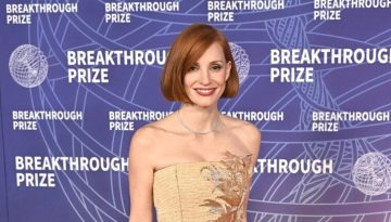 To french bob &tau;&eta;&sigmaf; Jessica Chastain &sigma;&tau;&omicron; &gamma;ά&mu;&omicron; &tau;&eta;&sigmaf; Taylor Swift &epsilon;ί&nu;&alpha;&iota; ό&tau;&iota; &pi;&iota;&omicron; fresh έ&chi;&epsilon;&iota;&sigmaf; &delta;&epsilon;&iota; &tau;&epsilon;&lambda;&epsilon;&upsilon;&tau;&alpha;ί&alpha;