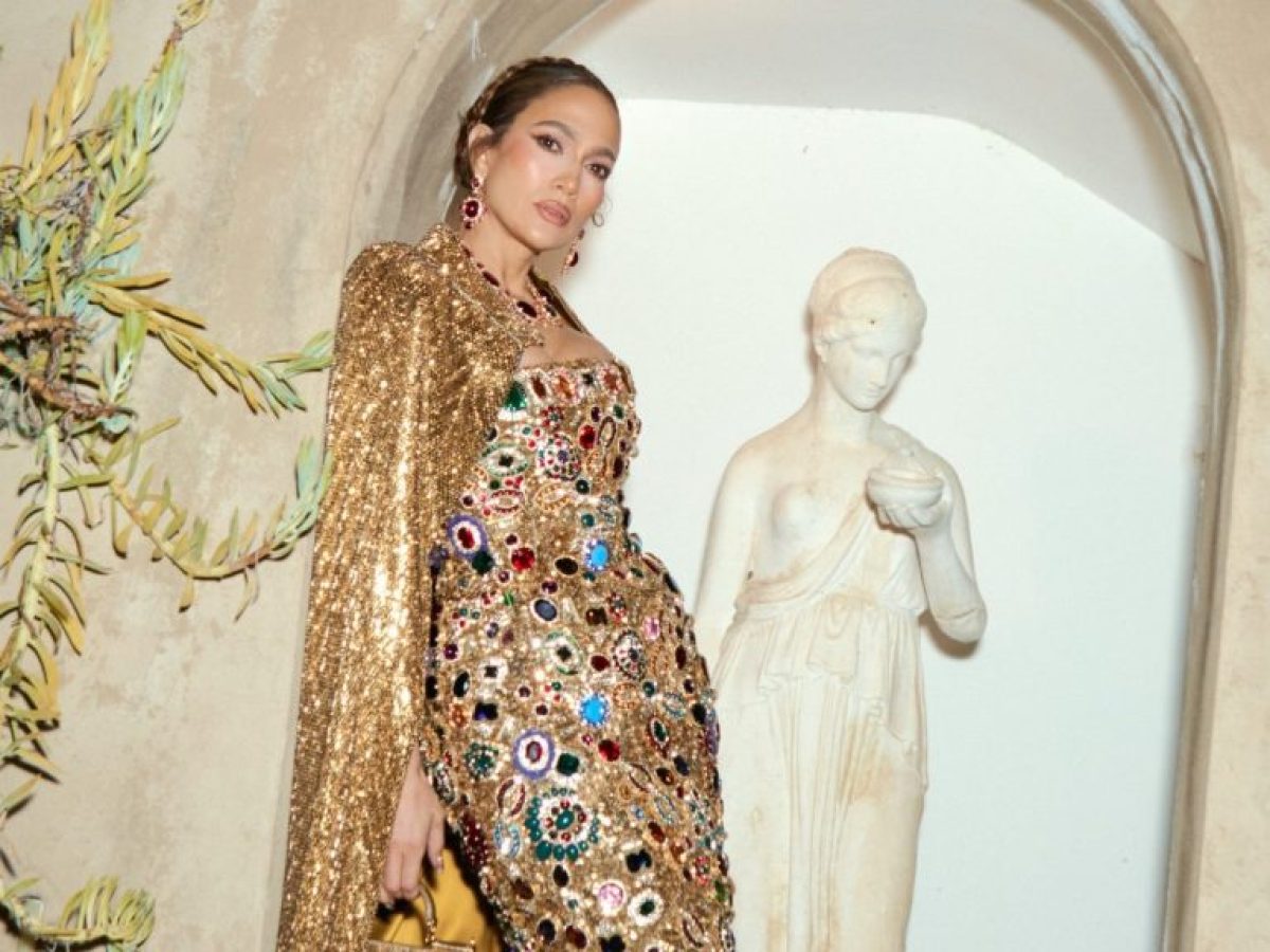 Το νέο μανικιούρ της Jennifer Lopez είναι σαν πίνακας ζωγραφικής