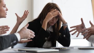 6 &kappa;&omicron;&iota;&nu;&omicron;ί &mu;ύ&theta;&omicron;&iota; &gamma;&iota;&alpha; &tau;&eta; &gamma;&upsilon;&nu;&alpha;&iota;&kappa;&epsilon;ί&alpha; &psi;&upsilon;&chi;&iota;&kappa;ή &upsilon;&gamma;&epsilon;ί&alpha; &ndash; &Gamma;ό&beta;&alpha; &Sigma;&tau;&iota;&lambda;έ&tau;&omicron;