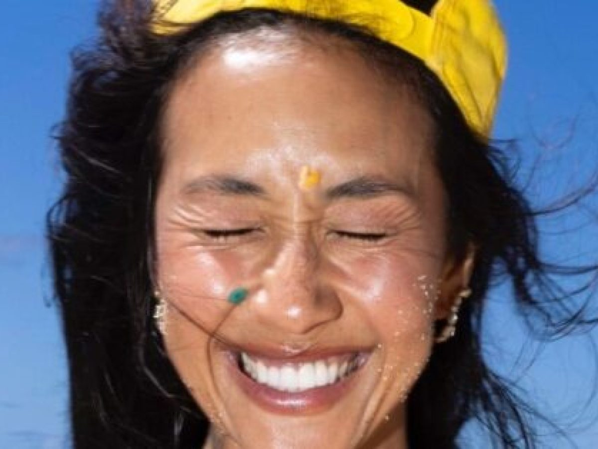 «Summer skincare»: Τα βήματα που θα διατηρήσουν την επιδερμίδα μας λαμπερή όλο το καλοκαίρι – Marie Claire