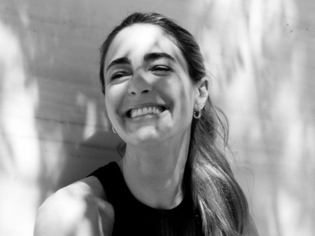 Stefania Frangista: «Οι γυναίκες επιλέγουν πιο διαχρονικά σχέδια και prints»