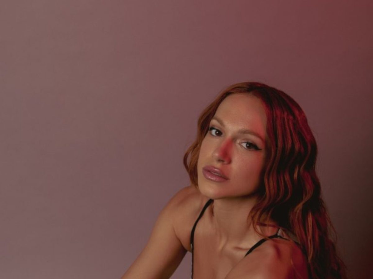 Τάνια Μπρεάζου στο JennyGr: “Δεν χρειάζομαι πια κανέναν να μου πει ότι είμαι καλή, το πιστεύω εγώ η ίδια”