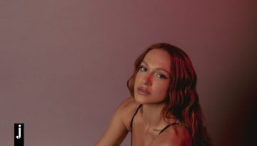 &Tau;ά&nu;&iota;&alpha; &Mu;&pi;&rho;&epsilon;ά&zeta;&omicron;&upsilon; &sigma;&tau;&omicron; JennyGr: &ldquo;&Delta;&epsilon;&nu; &chi;&rho;&epsilon;&iota;ά&zeta;&omicron;&mu;&alpha;&iota; &pi;&iota;&alpha; &kappa;&alpha;&nu;έ&nu;&alpha;&nu; &nu;&alpha; &mu;&omicron;&upsilon; &pi;&epsilon;&iota; ό&tau;&iota; &epsilon;ί&mu;&alpha;&iota; &kappa;&alpha;&lambda;ή, &tau;&omicron; &pi;&iota;&sigma;&tau;&epsilon;ύ&omega; &epsilon;&gamma;ώ &eta; ί&delta;&iota;&alpha;&rdquo;