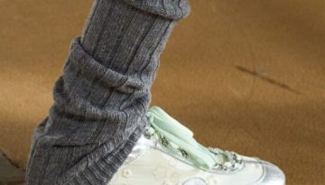 &Tau;&rho;&epsilon;&iota;&sigmaf; &tau;ά&sigma;&epsilon;&iota;&sigmaf; &sigma;&tau;&alpha; sneakers &gamma;&iota;&alpha; &tau;&omicron; &phi;&theta;&iota;&nu;ό&pi;&omega;&rho;&omicron; &tau;&omicron;&upsilon; 2026 &ndash; Marie Claire