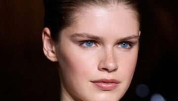 &Eta; skincare &rho;&omicron;&upsilon;&tau;ί&nu;&alpha; &tau;&omega;&nu; &lambda;ί&gamma;&omega;&nu; &lambda;&epsilon;&pi;&tau;ώ&nu; &pi;&omicron;&upsilon; &chi;&alpha;&rho;ί&zeta;&epsilon;&iota; &pi;&iota;&omicron; &phi;&omega;&tau;&epsilon;&iota;&nu;ή &epsilon;&pi;&iota;&delta;&epsilon;&rho;&mu;ί&delta;&alpha; &alpha;&kappa;ό&mu;&eta; &kappa;&alpha;&iota; &chi;&omega;&rho;ί&sigmaf; &mu;&alpha;&kappa;&iota;&gamma;&iota;ά&zeta; &ndash; Marie Claire