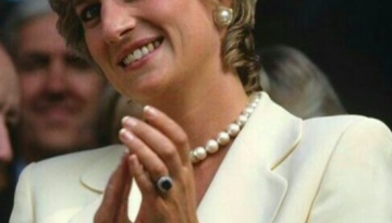 &Pi;&epsilon;&rho;&iota;&sigma;&sigma;ό&tau;&epsilon;&rho;&omicron; &kappa;ό&sigma;&mu;&eta;&mu;&alpha; &pi;&alpha;&rho;ά &rho;&omicron;&lambda;ό&iota;: &Tau;&alpha; cocktail watches &epsilon;ί&nu;&alpha;&iota; &eta; &nu;έ&alpha; &mu;&alpha;&sigmaf; &epsilon;&mu;&mu;&omicron;&nu;ή &ndash; Marie Claire
