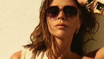 &Eta; Victoria Beckham &upsilon;&pi;&omicron;&gamma;&rho;ά&phi;&epsilon;&iota; &tau;&eta; &sigma;&upsilon;&lambda;&lambda;&omicron;&gamma;ή &gamma;&upsilon;&alpha;&lambda;&iota;ώ&nu; &pi;&omicron;&upsilon; &theta;έ&lambda;&omicron;&upsilon;&mu;&epsilon; &nu;&alpha; &phi;&omicron;&rho;έ&sigma;&omicron;&upsilon;&mu;&epsilon; &ndash; vwoman.gr