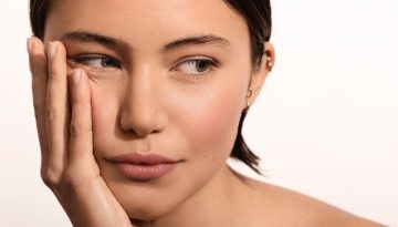 &Epsilon;&kappa;&pi;&tau;ώ&sigma;&epsilon;&iota;&sigmaf;: &Tau;&rho;ί&alpha; beauty products &pi;&omicron;&upsilon; &alpha;&xi;ί&zeta;&epsilon;&iota; &pi;&rho;&alpha;&gamma;&mu;&alpha;&tau;&iota;&kappa;ά &nu;&alpha; &alpha;&gamma;&omicron;&rho;ά&sigma;&epsilon;&tau;&epsilon; &ndash; vwoman.gr