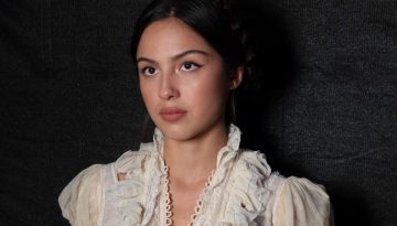 &Theta;έ&lambda;&omicron;&upsilon;&mu;&epsilon; &nu;&alpha; &alpha;&nu;&tau;&iota;&gamma;&rho;ά&psi;&omicron;&upsilon;&mu;&epsilon; &tau;&omicron; halo braid &tau;&eta;&sigmaf; Olivia Rodrigo