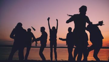 &Gamma;&iota;&alpha;&tau;ί &tau;&omicron; &xi;&epsilon;&nu;ύ&chi;&tau;&iota; &delta;&epsilon;&nu; &epsilon;ί&nu;&alpha;&iota; &pi;&lambda;έ&omicron;&nu; cool: &Eta; &nu;έ&alpha; &epsilon;&pi;&omicron;&chi;ή &tau;&eta;&sigmaf; &delta;&iota;&alpha;&sigma;&kappa;έ&delta;&alpha;&sigma;&eta;&sigmaf; &kappa;&alpha;&iota; &tau;&eta;&sigmaf; &epsilon;&upsilon;&epsilon;&xi;ί&alpha;&sigmaf;