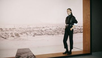 &Eta; Massimo Dutti &mu;ό&lambda;&iota;&sigmaf; &pi;&alpha;&rho;&omicron;&upsilon;&sigma;ί&alpha;&sigma;&epsilon; &tau;&eta;&nu; &pi;&iota;&omicron; &kappa;&omicron;&mu;&psi;ή &epsilon;&kappa;&delta;&omicron;&chi;ή &tau;&eta;&sigmaf; &phi;&theta;&iota;&nu;&omicron;&pi;&omega;&rho;&iota;&nu;ή&sigmaf; &mu;ό&delta;&alpha;&sigmaf; &ndash; vwoman.gr