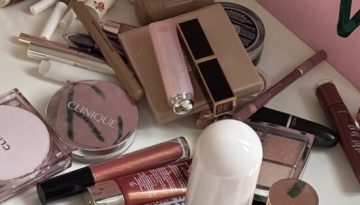 Beauty decluttering: &Tau;&iota; &pi;&rho;έ&pi;&epsilon;&iota; &nu;&alpha; &pi;&epsilon;&tau;ά&xi;&omicron;&upsilon;&mu;&epsilon;, &tau;&iota; &nu;&alpha; &tau;&epsilon;&lambda;&epsilon;&iota;ώ&sigma;&omicron;&upsilon;&mu;&epsilon; &kappa;&alpha;&iota; &tau;&iota; &nu;&alpha; &sigma;&tau;&alpha;&mu;&alpha;&tau;ή&sigma;&omicron;&upsilon;&mu;&epsilon; &nu;&alpha; &alpha;&gamma;&omicron;&rho;ά&zeta;&omicron;&upsilon;&mu;&epsilon; &tau;&eta; &nu;έ&alpha; &sigma;&epsilon;&zeta;ό&nu; &ndash; Marie Claire
