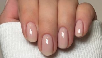 &laquo;Foundation Nails&raquo;: &Pi;ώ&sigmaf; &theta;&alpha; &epsilon;&phi;&alpha;&rho;&mu;ό&sigma;&epsilon;&tau;&epsilon; &tau;&eta;&nu; &tau;ά&sigma;&eta; &tau;&omicron;&upsilon; no-make up, make-up &kappa;&alpha;&iota; &sigma;&tau;&alpha; &nu;ύ&chi;&iota;&alpha; &sigma;&alpha;&sigmaf; &ndash; Marie Claire