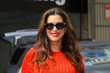 anne-hathaway-1-1-1200x630-1