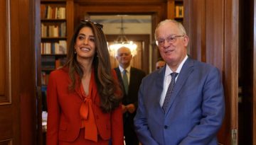 &Eta; &Alpha;&mu;ά&lambda; &Alpha;&lambda;&alpha;&mu;&omicron;&upsilon;&nu;&tau;ί&nu; &Kappa;&lambda;&omicron;ύ&nu;&epsilon;ϊ &sigma;&tau;&eta;&nu; &Alpha;&theta;ή&nu;&alpha;: &Eta; &kappa;&omicron;&mu;&psi;ή &epsilon;&mu;&phi;ά&nu;&iota;&sigma;&eta; &sigma;&tau;&omicron; &Pi;&rho;&omicron;&epsilon;&delta;&rho;&iota;&kappa;ό &Mu;έ&gamma;&alpha;&rho;&omicron; &kappa;&alpha;&iota; &eta; &sigma;&upsilon;&nu;ά&nu;&tau;&eta;&sigma;&eta; &mu;&epsilon; &tau;&omicron;&nu; &Kappa;&omega;&nu;&sigma;&tau;&alpha;&nu;&tau;ί&nu;&omicron; &Tau;&alpha;&sigma;&omicron;ύ&lambda;&alpha;
