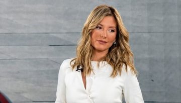 &Rho;ά&nu;&iota;&alpha; &Tau;&zeta;ί&mu;&alpha;: &Eta; &mu;&epsilon;&gamma;ά&lambda;&eta; &alpha;&lambda;&lambda;&alpha;&gamma;ή &sigma;&tau;&alpha; &mu;&alpha;&lambda;&lambda;&iota;ά &tau;&eta;&sigmaf; &gamma;&iota;&alpha; &tau;&eta; &nu;έ&alpha; &sigma;&epsilon;&zeta;ό&nu; &theta;&alpha; &sigma;&epsilon; &kappa;ά&nu;&epsilon;&iota; &nu;&alpha; &kappa;&lambda;&epsilon;ί&sigma;&epsilon;&iota;&sigmaf; &rho;&alpha;&nu;&tau;&epsilon;&beta;&omicron;ύ &sigma;&tau;&omicron; &kappa;&omicron;&mu;&mu;&omega;&tau;ή&rho;&iota;&omicron;