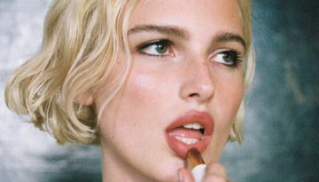 Blurred Lips: &Omicron; &pi;&iota;&omicron; cool &tau;&rho;ό&pi;&omicron;&sigmaf; &gamma;&iota;&alpha; &nu;&alpha; &epsilon;&phi;&alpha;&rho;&mu;ό&sigma;&epsilon;&tau;&epsilon; έ&nu;&alpha; &mu;&alpha;&tau; &kappa;&rho;&alpha;&gamma;&iota;ό&nu; &ndash; Marie Claire